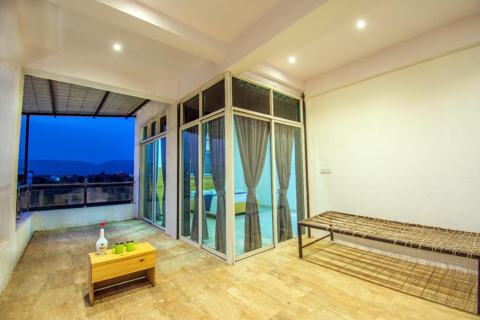 Empyrean Stay Ll 6Bhk Ll Royal Bramha Palace Ll Pvt Pool Ll Lonavala Exterior photo